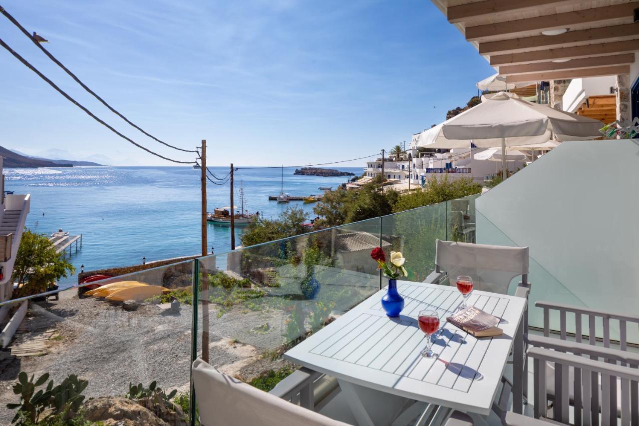 Molos Apartments Loutro Zewnętrze zdjęcie