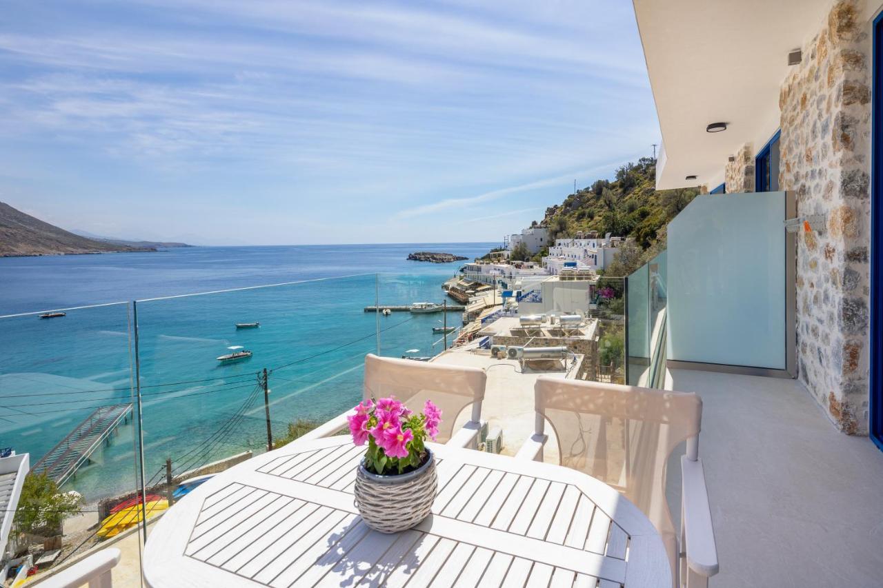 Molos Apartments Loutro Zewnętrze zdjęcie