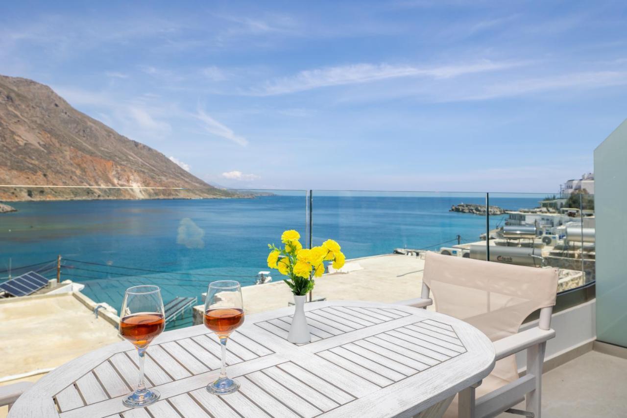 Molos Apartments Loutro Zewnętrze zdjęcie